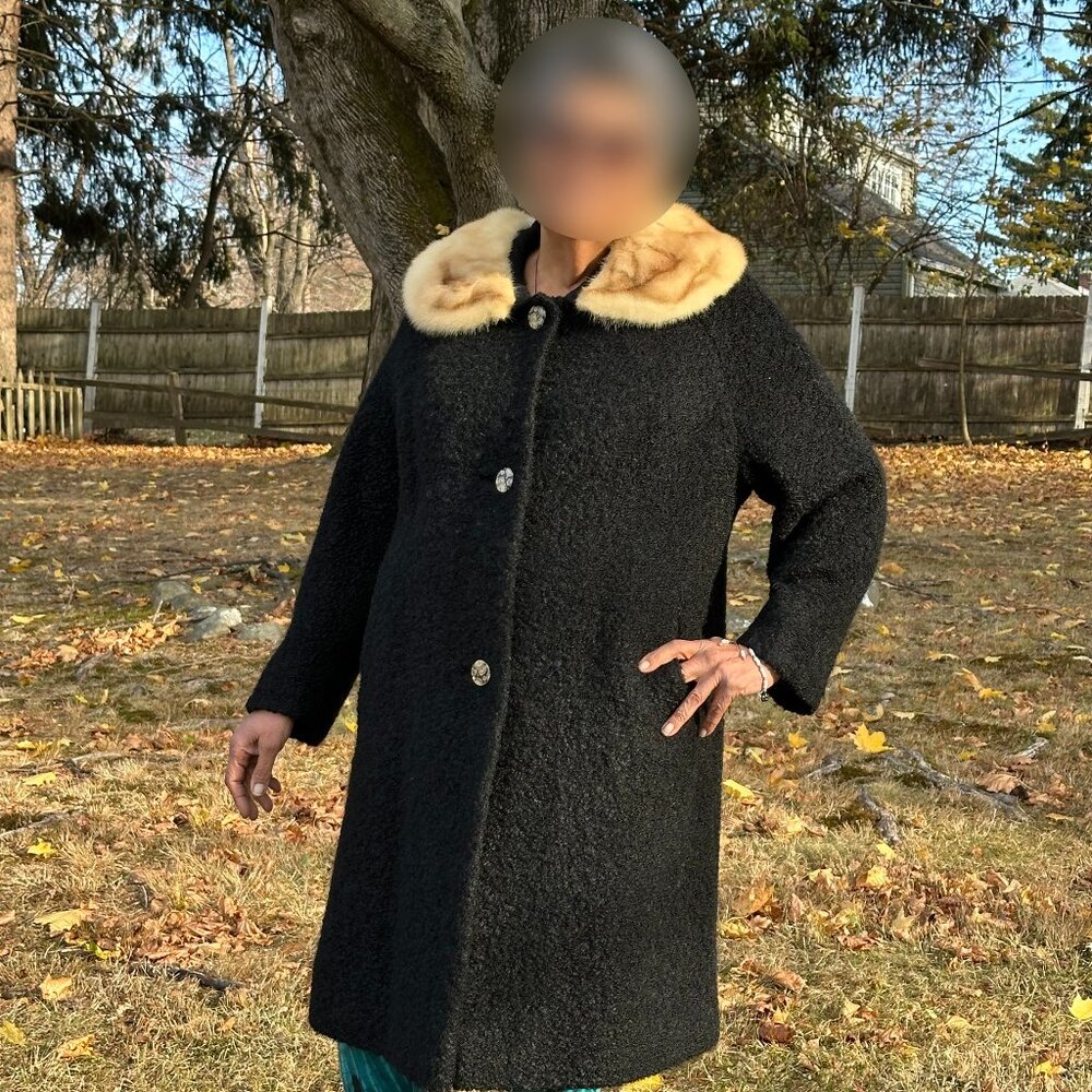 Genuine Lamb Fur Coat With Tan Mink Collar Size XL / 1X